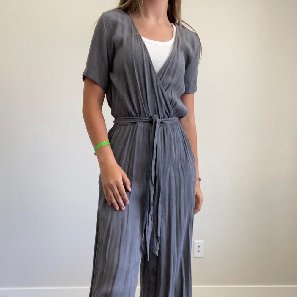 GREY JUMPSUIT WITH V NECK